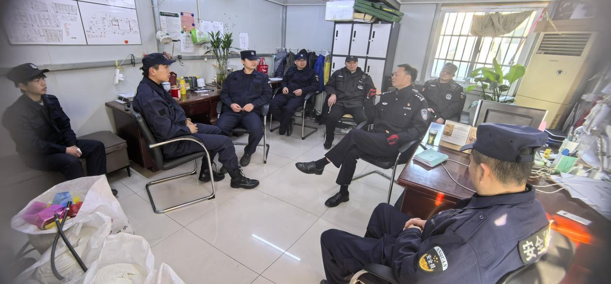 警企聯(lián)動(dòng)護(hù)商圈  錢(qián)江商城安保培訓(xùn)提質(zhì)效